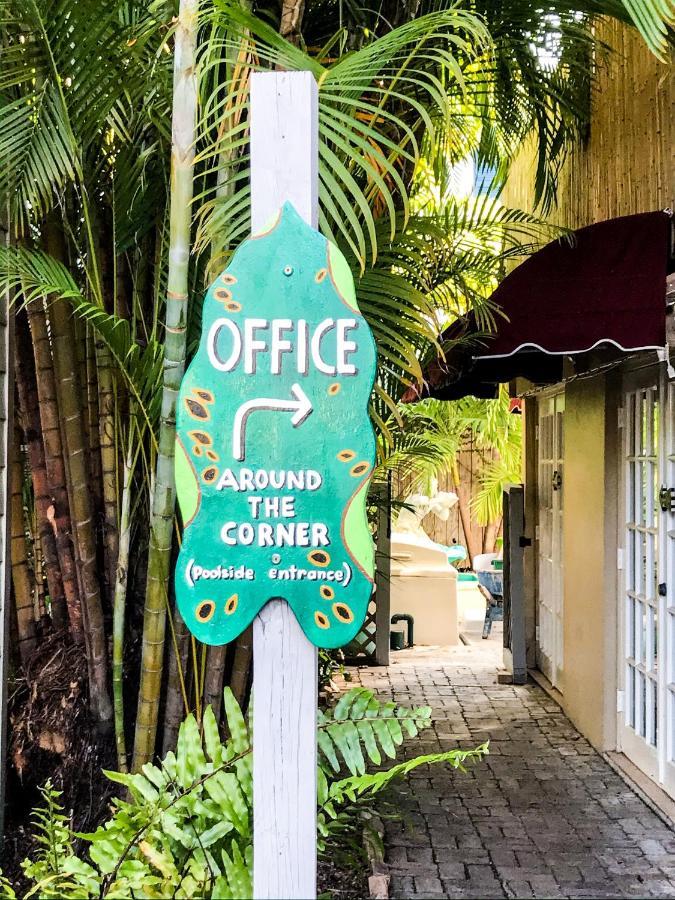 Authors Affittacamere Key West